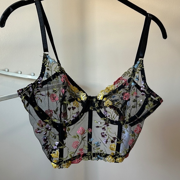 Other - Beautiful floral embroidered mesh bralette